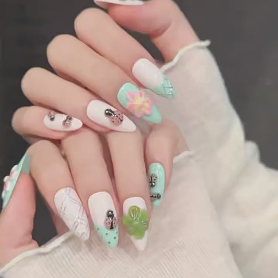 Summer Flower press-on nails with fresh 3D flower ladybug garden designs - 360 degree product video showcase 🌸🐞