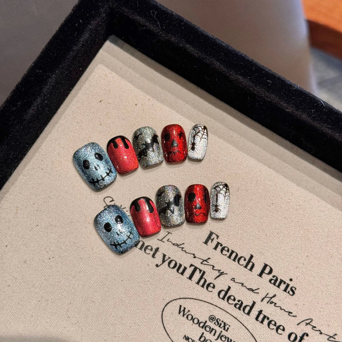 Rainbow devil cat-eye Short Coffin press-on nails 2329 arranged as a five-color handmade set